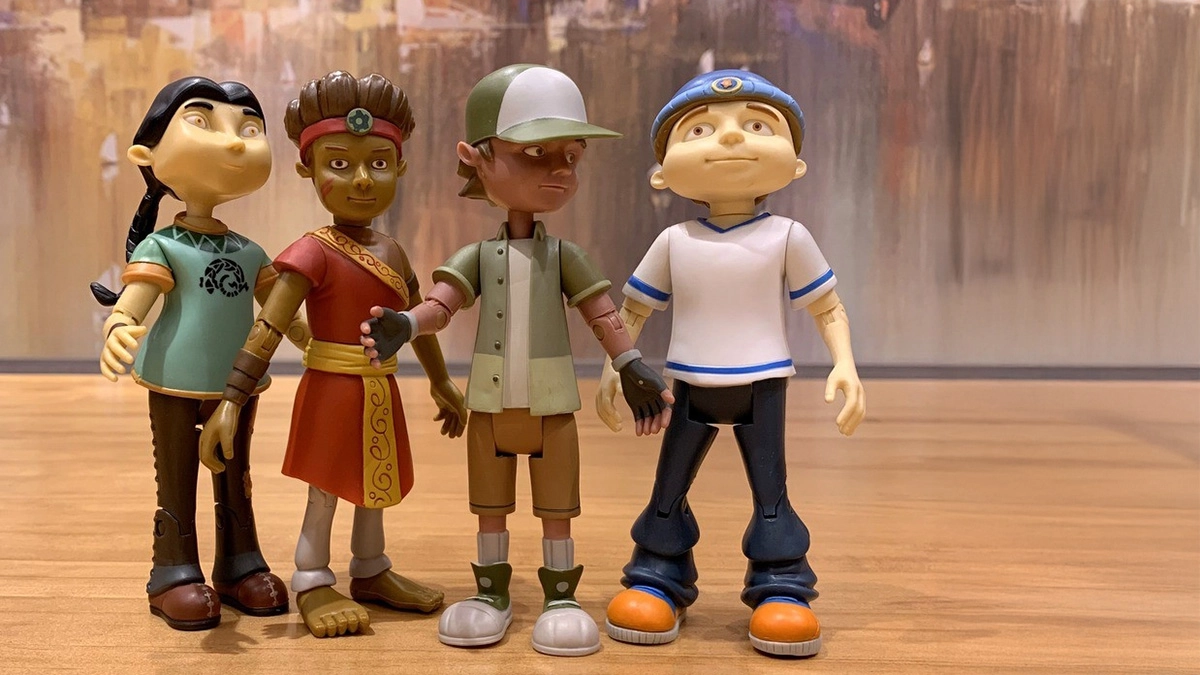 Injection-molded action figure toy